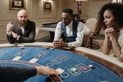 game trực tuyến Debet Poker